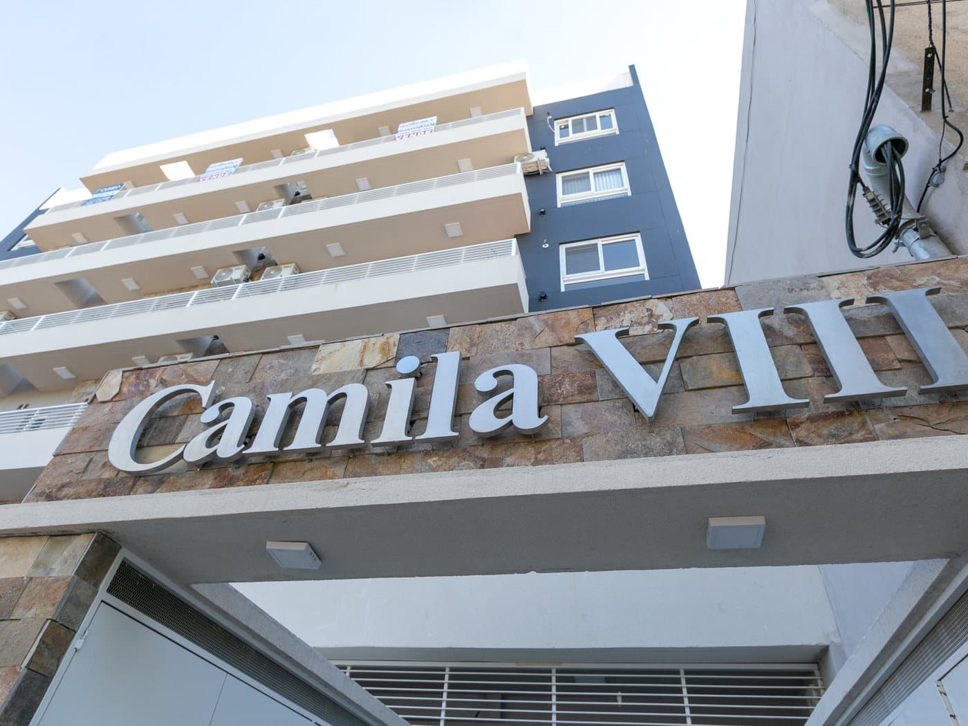 Fachada de Camila VIII, Antártida Argentina 6825, Martín Coronado